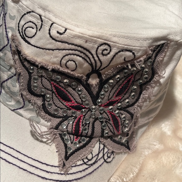 🦋 WHITE/GRAY CRYSTAL EMBELLISHED 100% COTTON ELASTIC BACK BUTTERFLY HAT CAP - Picture 6 of 12